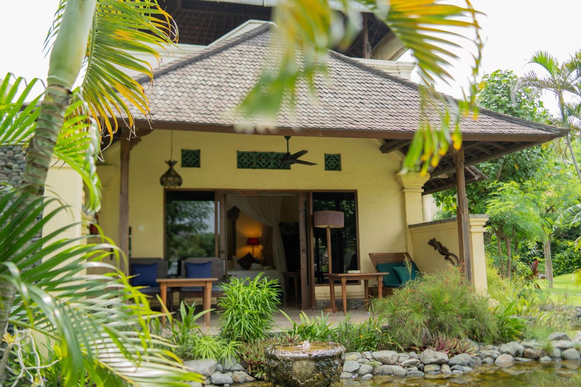 Taman Sari Bali Resort And Spa Pemuteran Kültér fotó