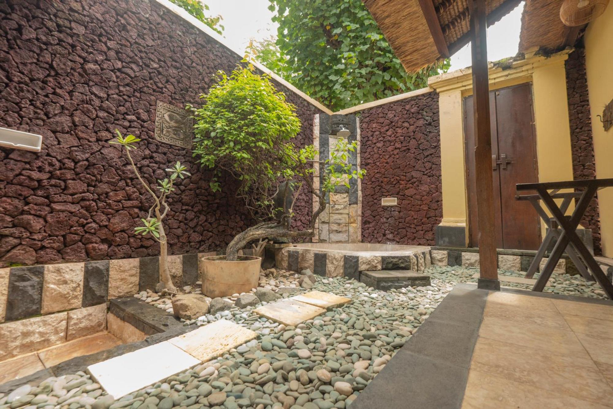 Taman Sari Bali Resort And Spa Pemuteran Kültér fotó